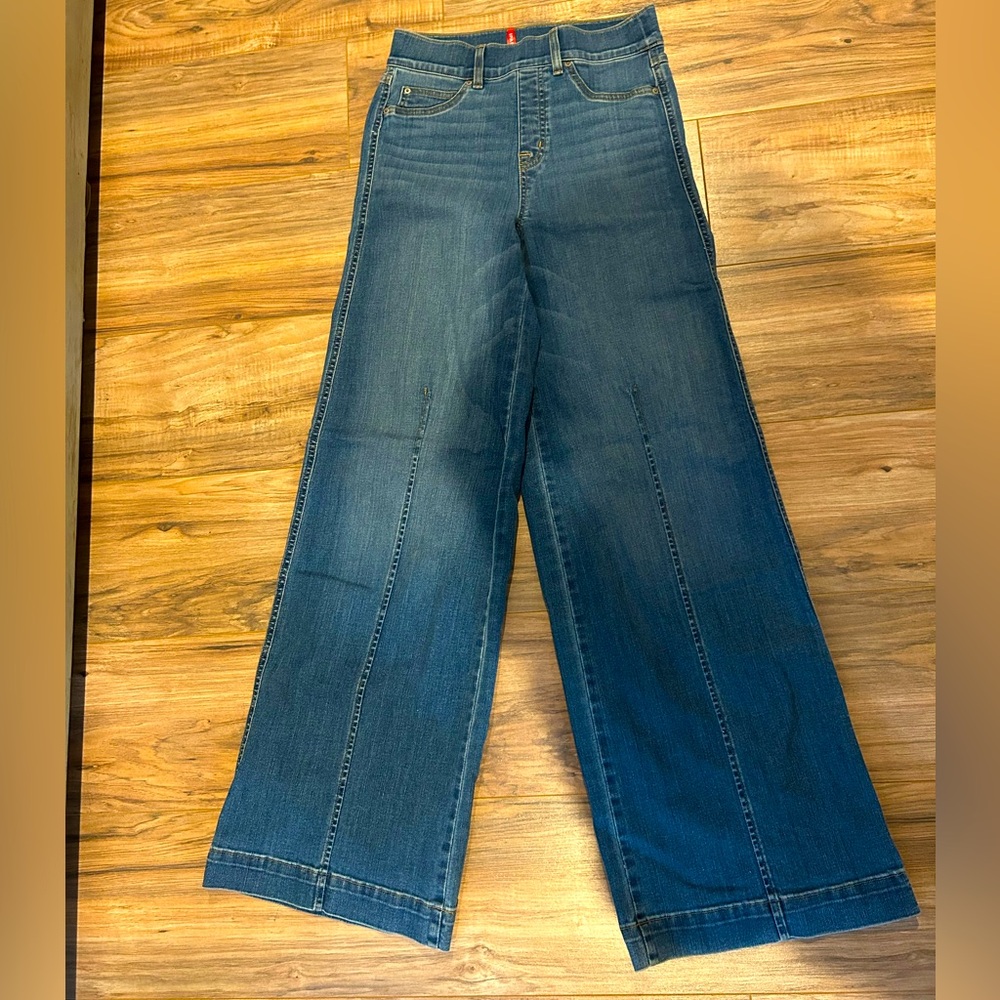 Spanx wide leg pants. Size small. Worn once